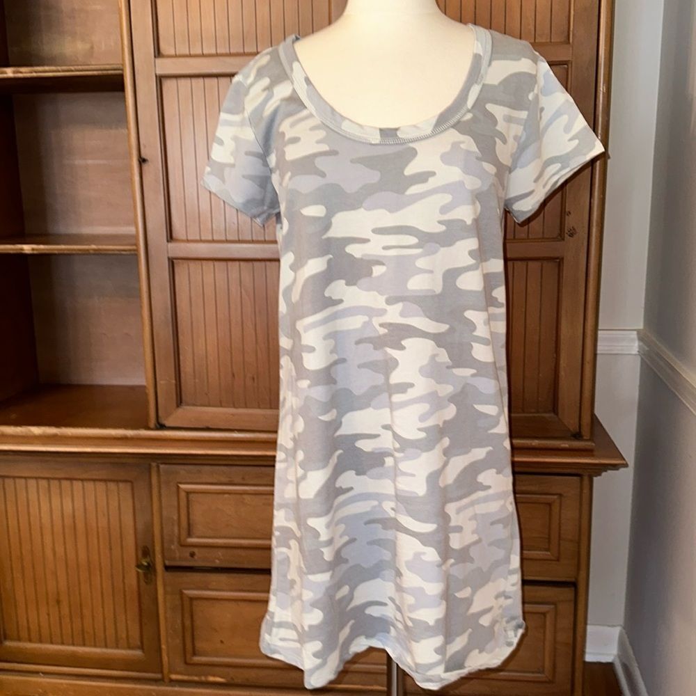 Z Supply Payton Camo T dress, size Med